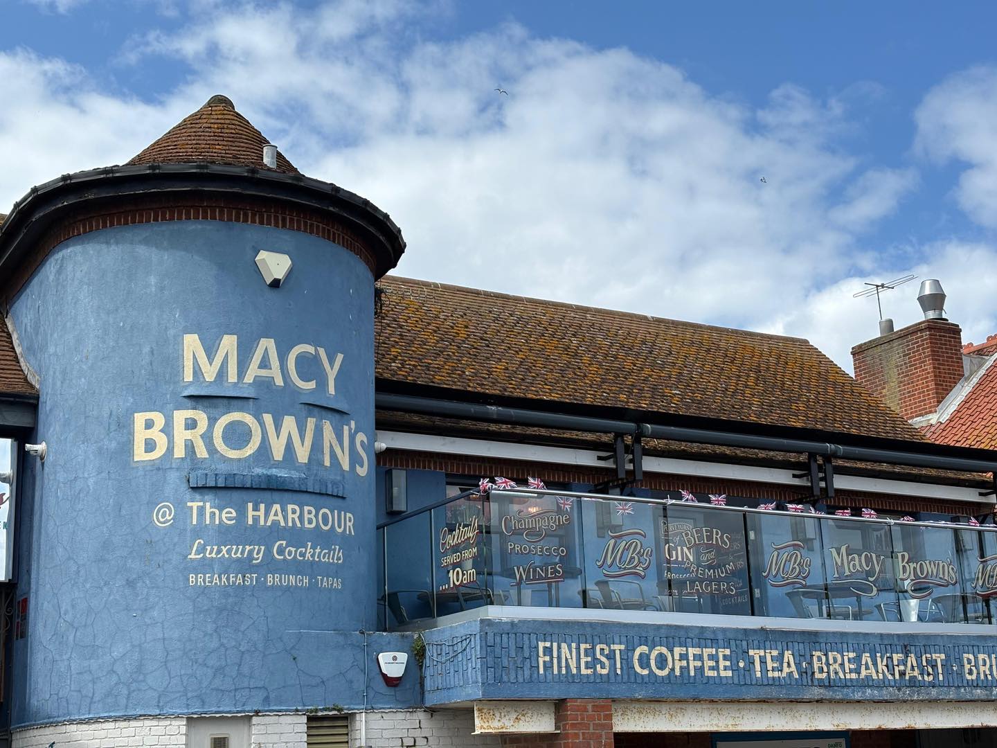 Macy Brown's - Cocktail Bar Whitby in Whitby